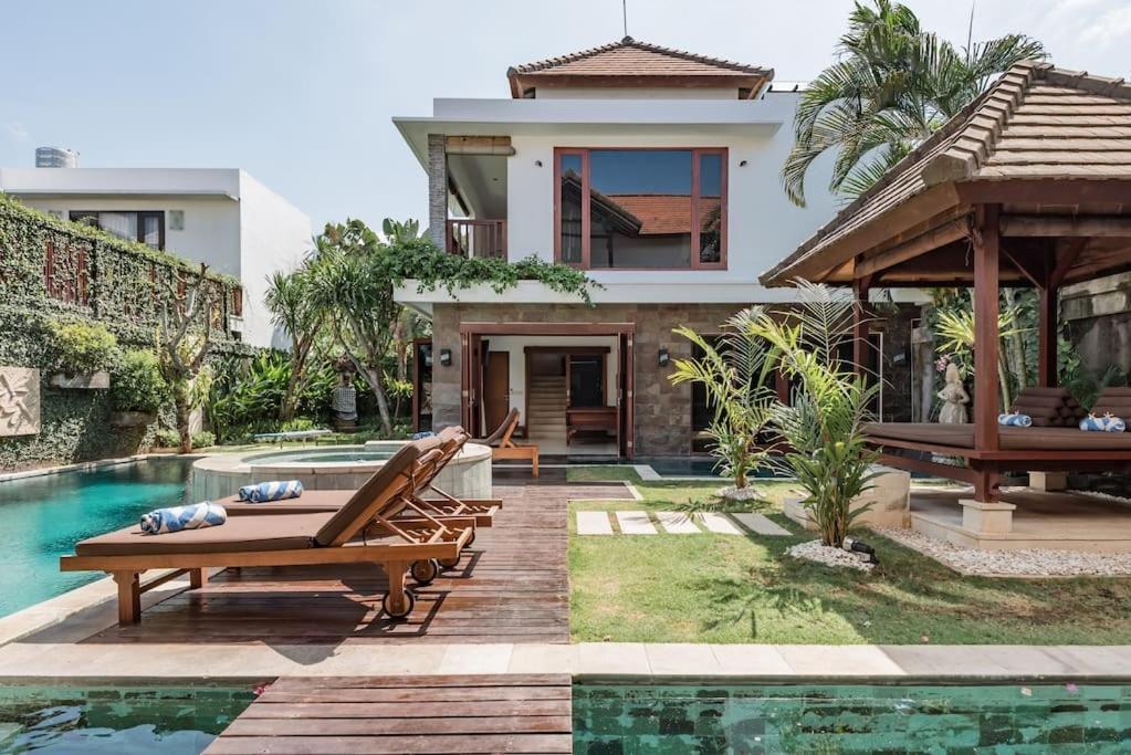 Villa Annecy Seminyak Exterior foto